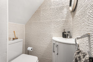 Cloakroom- click for photo gallery